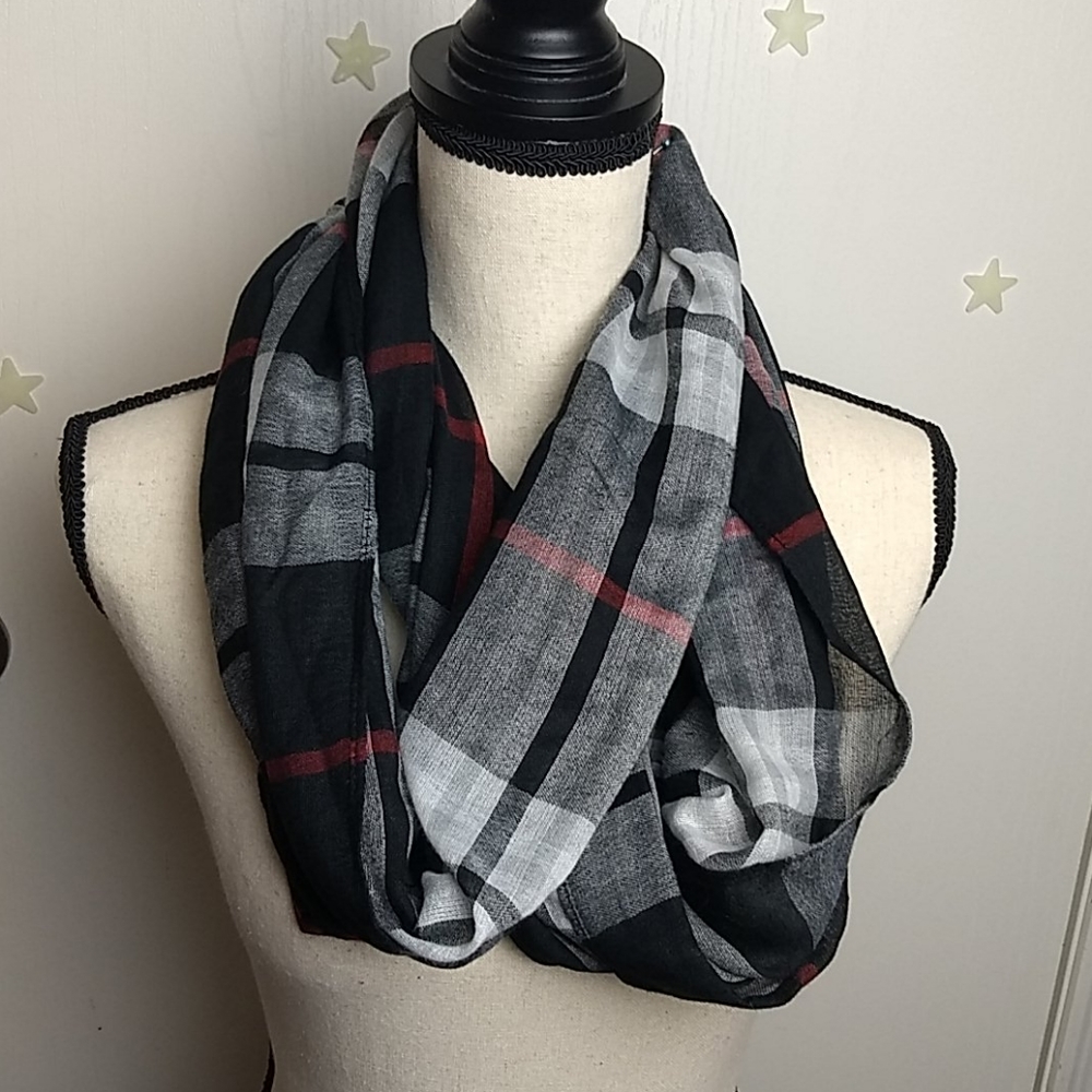 V.FRAAS infinity scarf